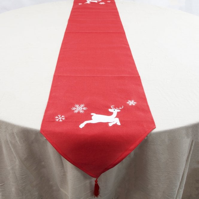Linen Runner with Reindeer