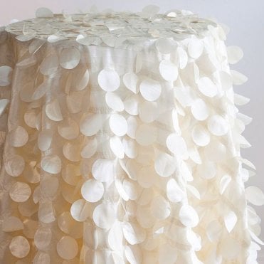 Taffeta Petal Tablecloth Ivory 132 Rnd