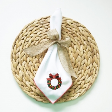 Xmas Embroidered Napkin Wreath